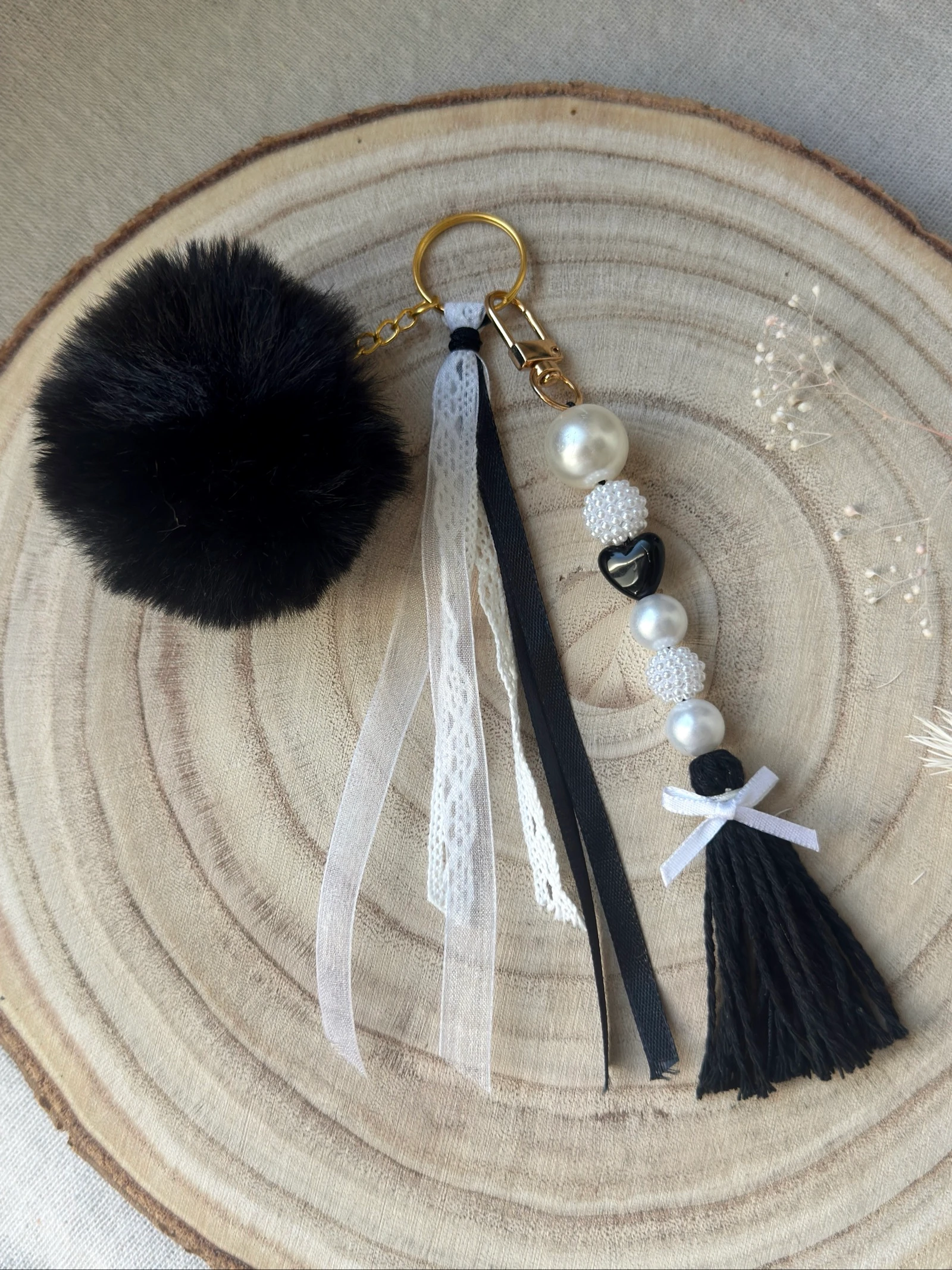Chaveiro 2 em 1 artesanal – Preto e Branco – photo 2